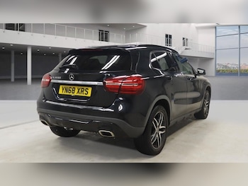 Used Mercedes-Benz GLA 2018 for sale - 77936705: Photo