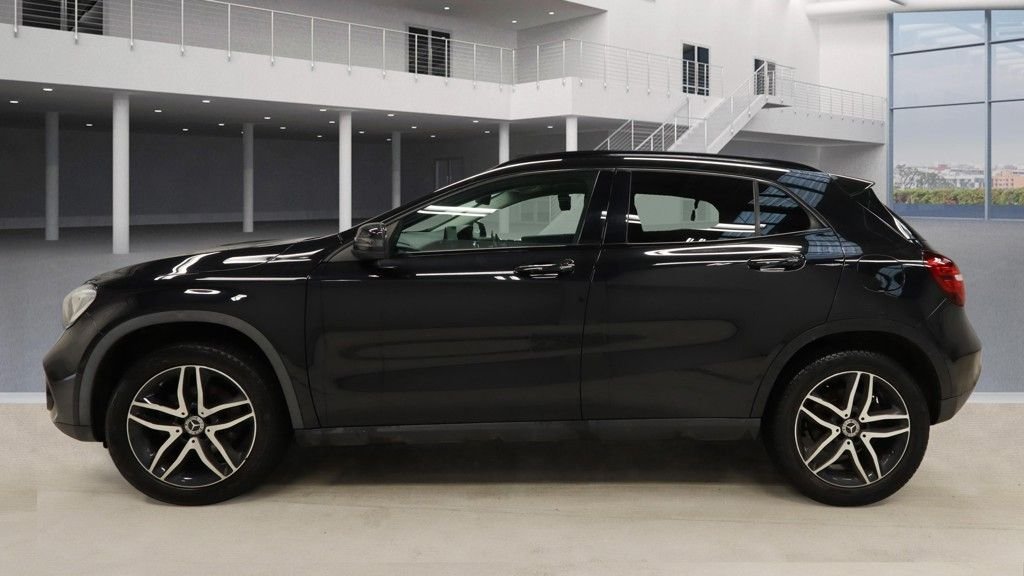 Used Mercedes-Benz GLA 2018 for sale - 77936705: Photo 6