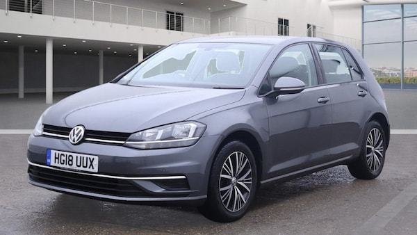 Used Volkswagen Golf 2018 for sale - 76286157: Photo 2
