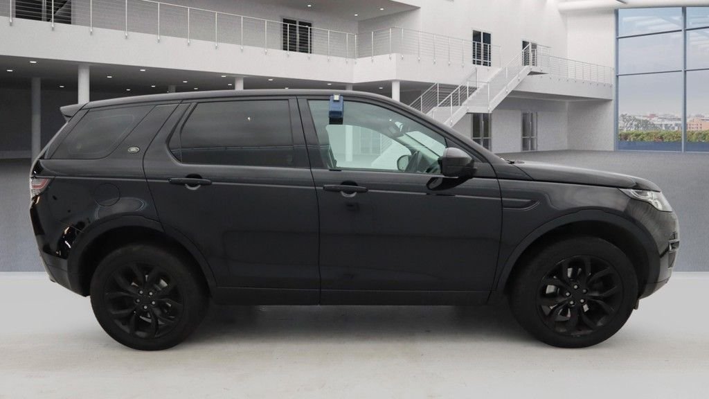 Used Land Rover Discovery Sport 2018 for sale - 77313440: Photo 5