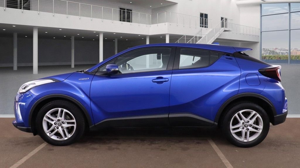 Used Toyota C-HR 2020 for sale - 76389845: Photo 6