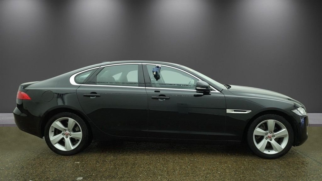 Used Jaguar XF 2016 for sale - 78022076: Photo 5