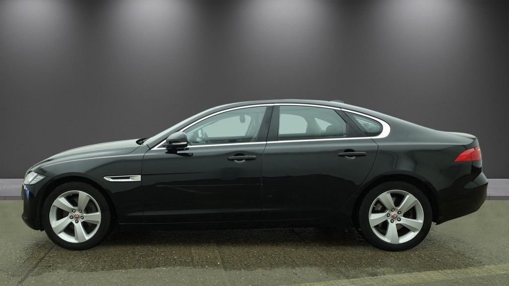 Used Jaguar XF 2016 for sale - 78022076: Photo 6