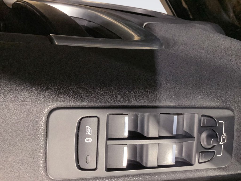 Used Land Rover Discovery Sport 2017 for sale - 77042527: Photo 21