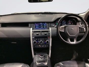 Used Land Rover Discovery Sport 2017 for sale - 77042527: Photo