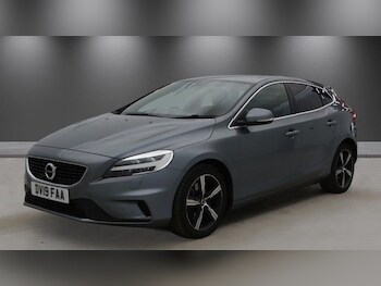 Used Volvo V40 2019 for sale - 78351052: Photo