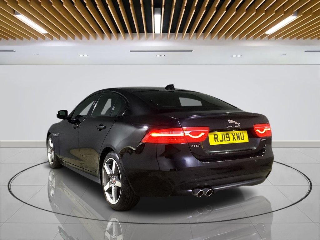 Used Jaguar XE 2019 for sale - 76558777: Photo 5