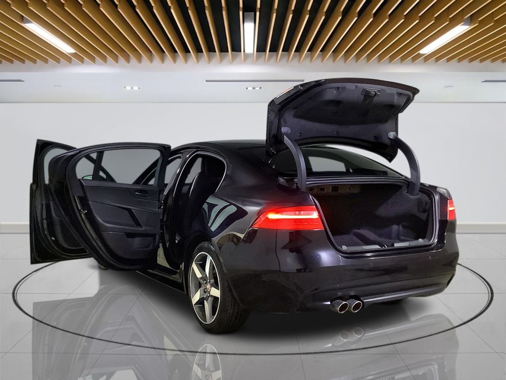 Used Jaguar XE 2019 for sale - 76558777: Photo 8