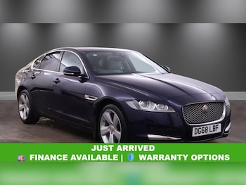 Used Jaguar XF 2018 for sale - 79009456: Photo