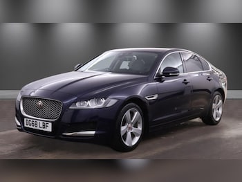 Used Jaguar XF 2018 for sale - 79009456: Photo