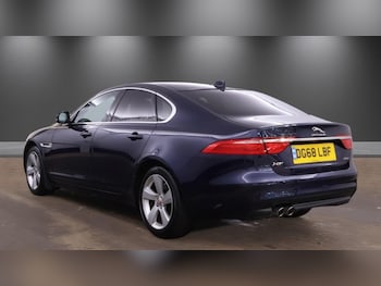 Used Jaguar XF 2018 for sale - 79009456: Photo