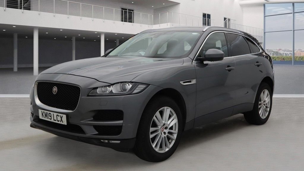 Used Jaguar F-Pace 2019 for sale - 77884954: Photo 2