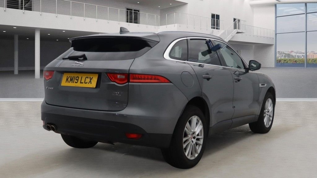 Used Jaguar F-Pace 2019 for sale - 77884954: Photo 4