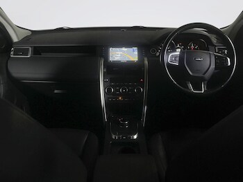 Used Land Rover Discovery Sport 2018 for sale - 75962015: Photo