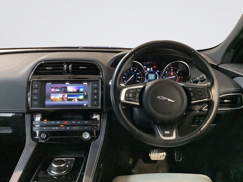 Used Jaguar F-Pace 2018 for sale - 77764942: Photo 14