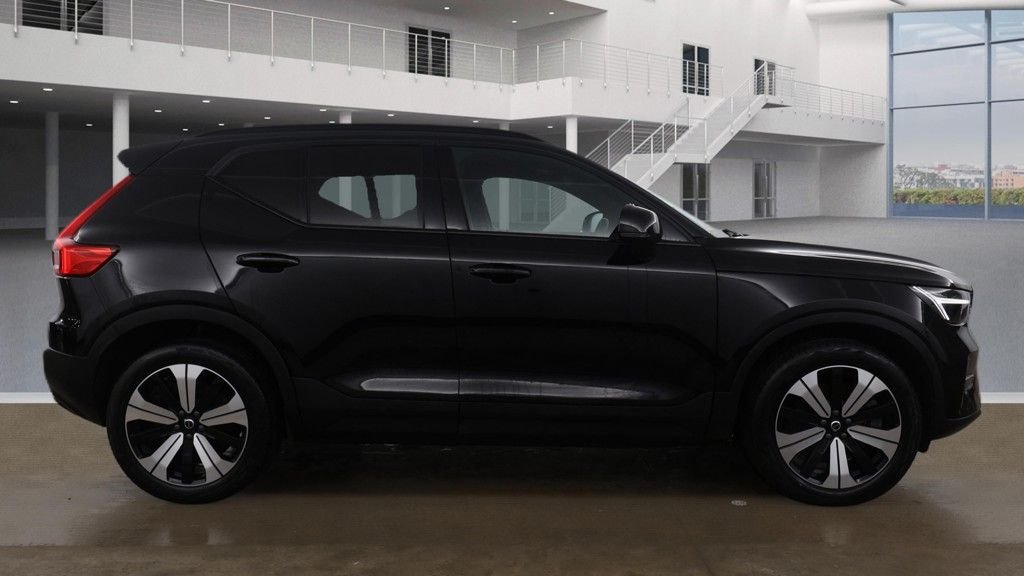 Used Volvo XC40 2023 for sale - 77384352: Photo 5