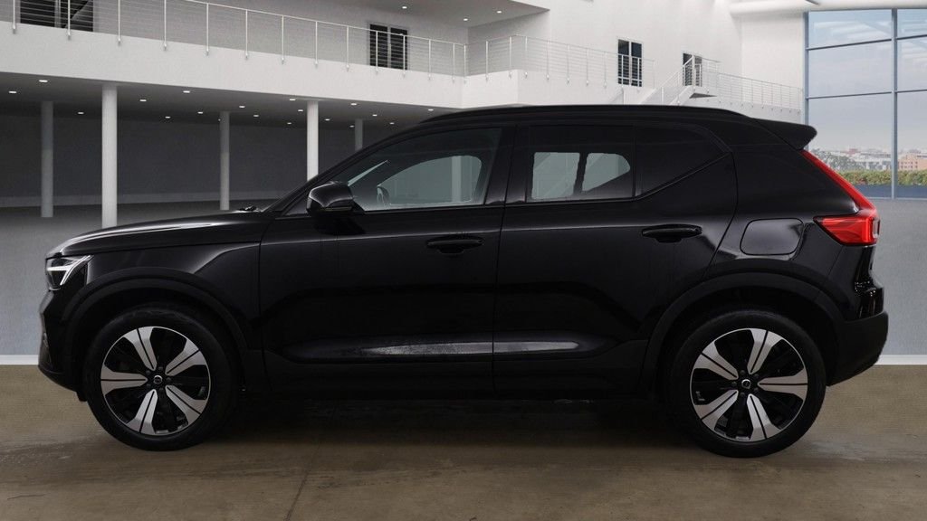 Used Volvo XC40 2023 for sale - 77384352: Photo 6