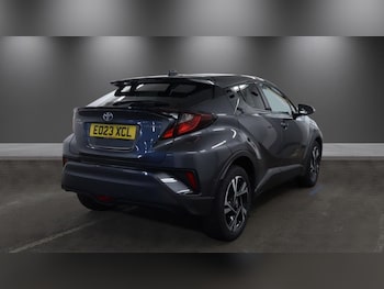 Used Toyota C-HR 2023 for sale - 78672532: Photo