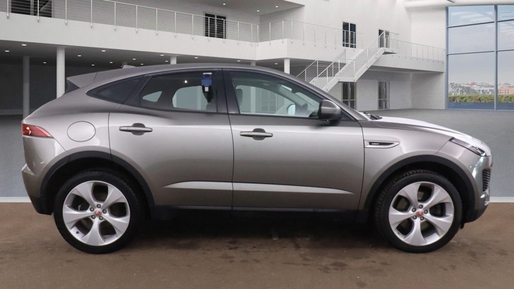 Used Jaguar E-Pace 2019 for sale - 77231999: Photo 11