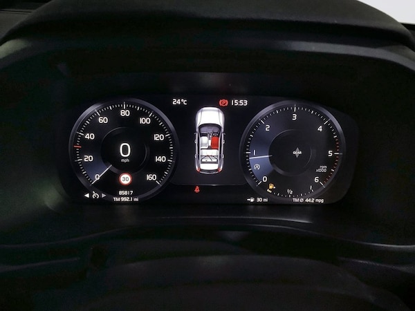 Used Volvo XC40 2018 for sale - 76297210: Photo 18