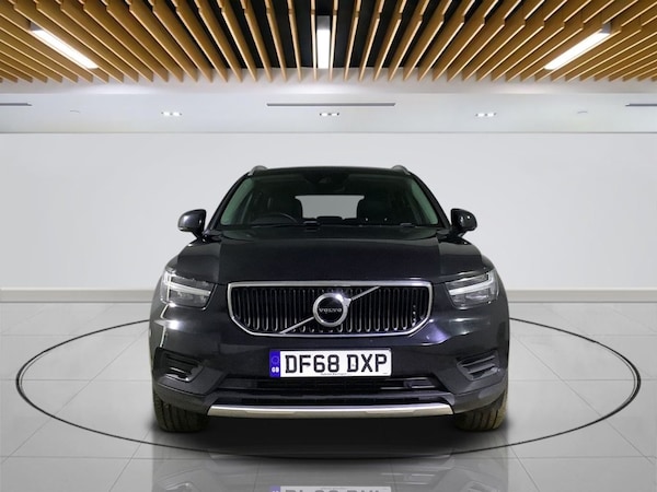 Used Volvo XC40 2018 for sale - 76297210: Photo 2