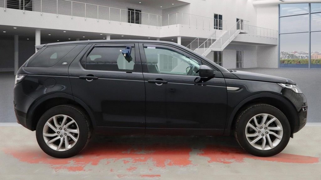Used Land Rover Discovery Sport 2019 for sale - 77075489: Photo 11