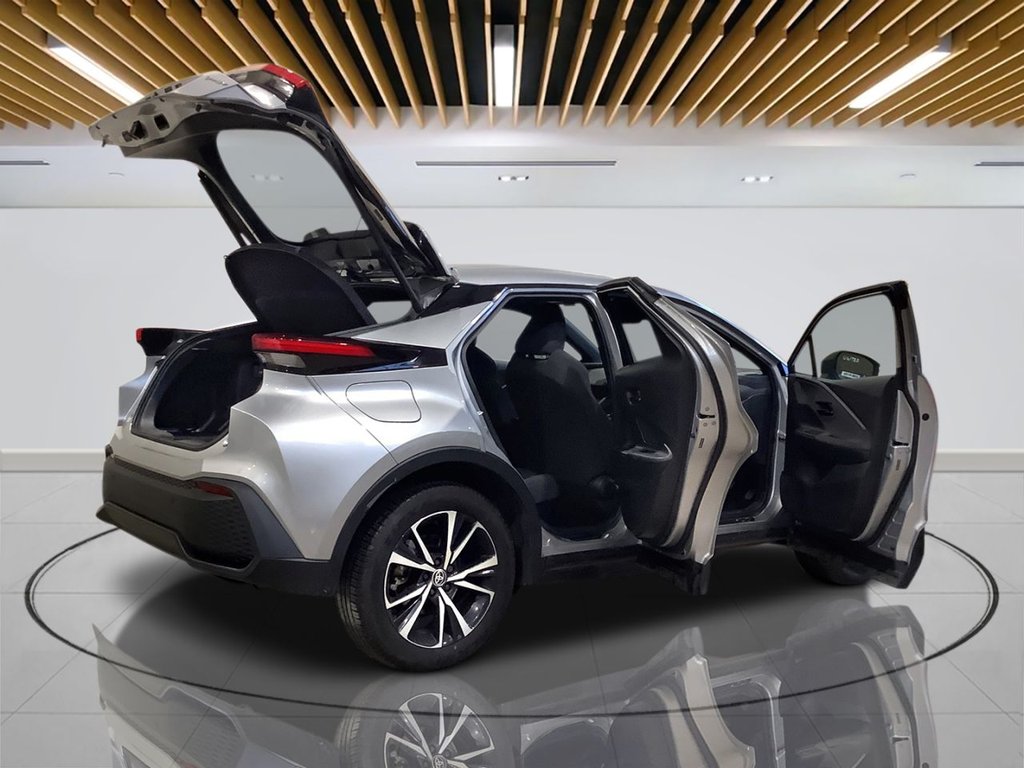 Used Toyota C-HR 2024 for sale - 78186742: Photo 9