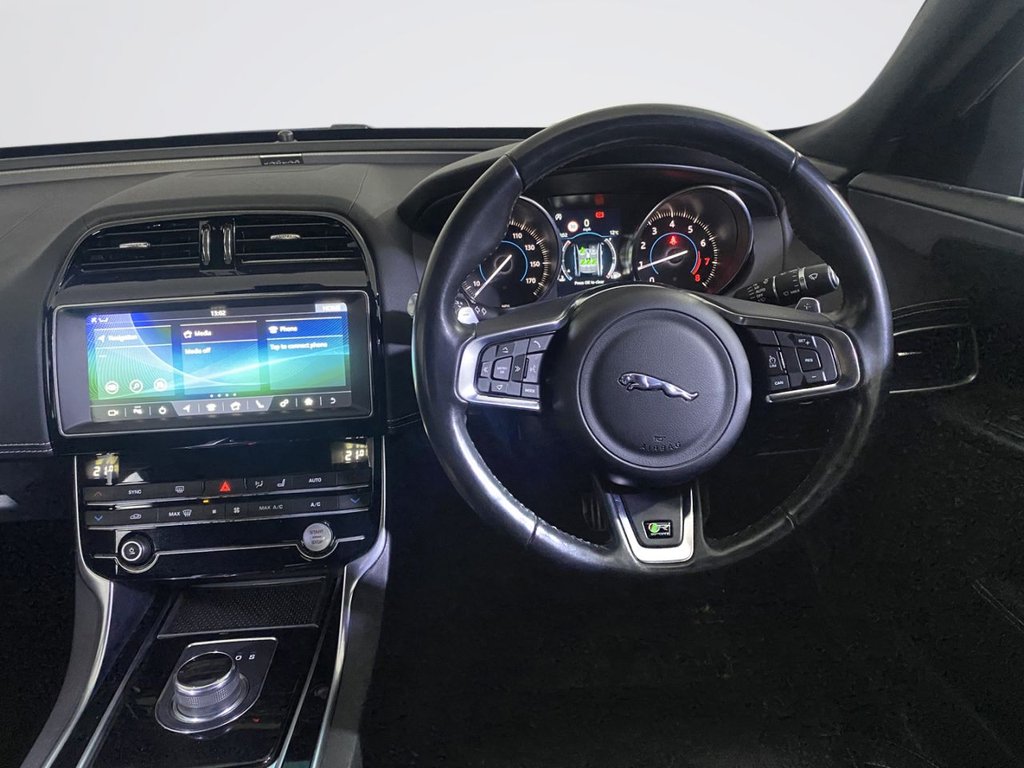 Used Jaguar XE 2019 for sale - 77927161: Photo 13