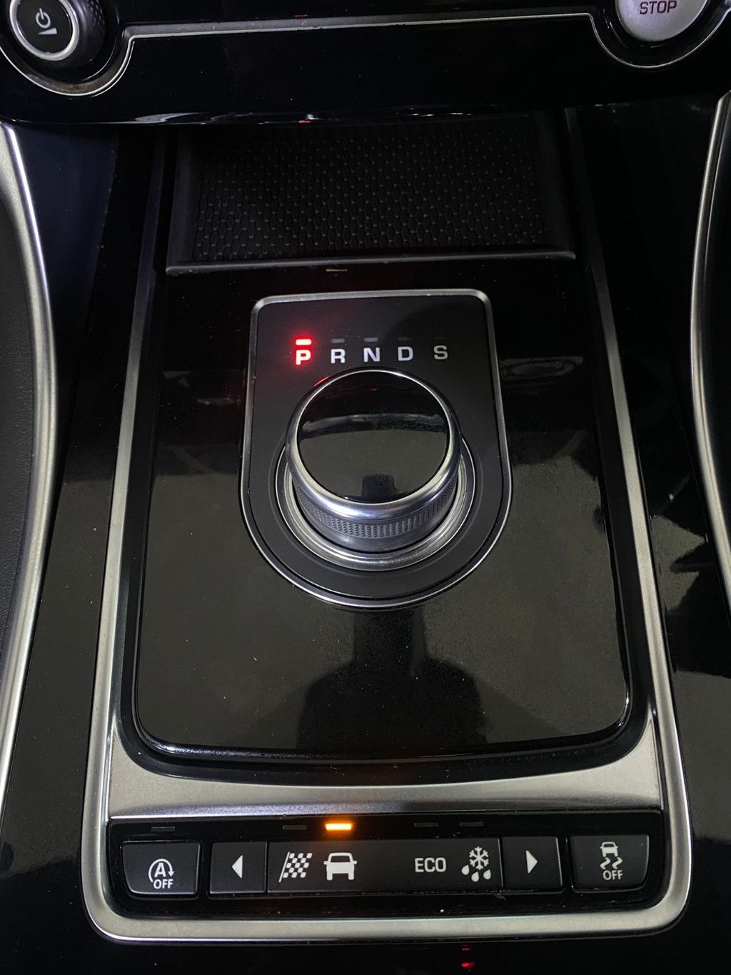 Used Jaguar XE 2019 for sale - 77927161: Photo 24