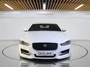Used Jaguar XE 2019 for sale - 77927161: Photo