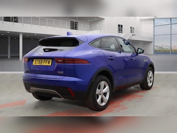 Used Jaguar E-Pace 2018 for sale - 76210606: Photo 4