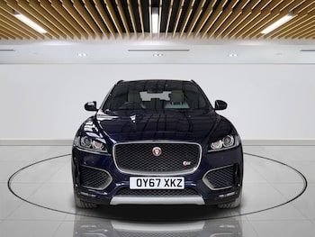 Used Jaguar F-Pace 2017 for sale - 79094850: Photo