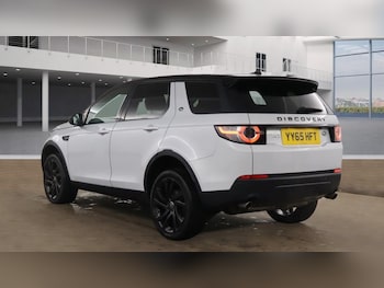 Used Land Rover Discovery Sport 2015 for sale - 76245237: Photo 3