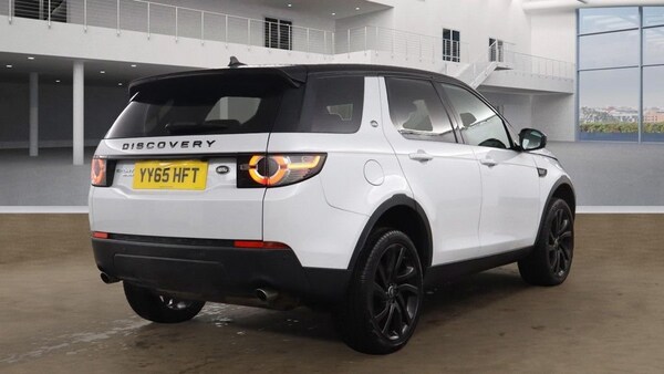 Used Land Rover Discovery Sport 2015 for sale - 76245237: Photo 4