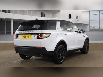 Used Land Rover Discovery Sport 2015 for sale - 76245237: Photo 4