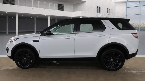 Used Land Rover Discovery Sport 2015 for sale - 76245237: Photo 6