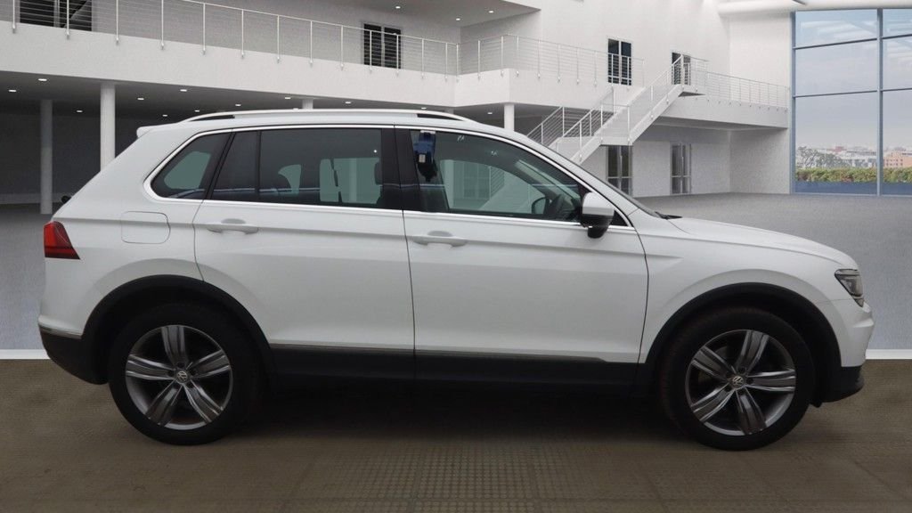Used Volkswagen Tiguan 2018 for sale - 77953124: Photo 11
