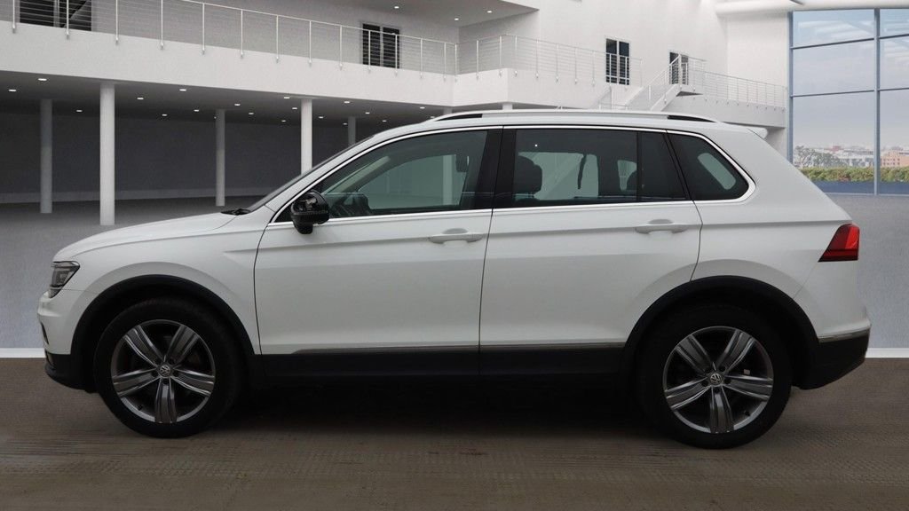 Used Volkswagen Tiguan 2018 for sale - 77953124: Photo 12