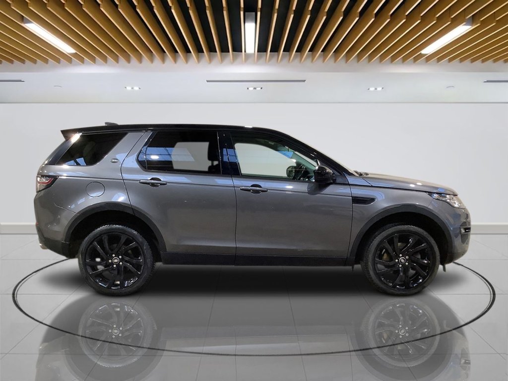 Used Land Rover Discovery Sport 2017 for sale - 76941512: Photo 6