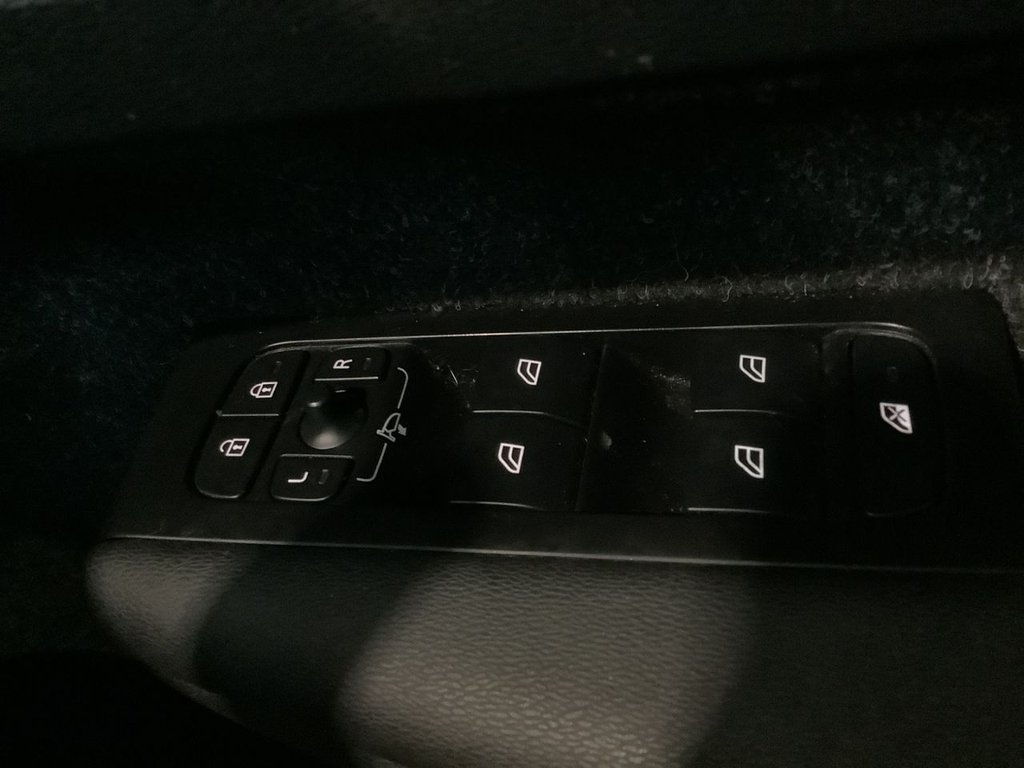 Used Volvo XC40 2020 for sale - 77792402: Photo 26