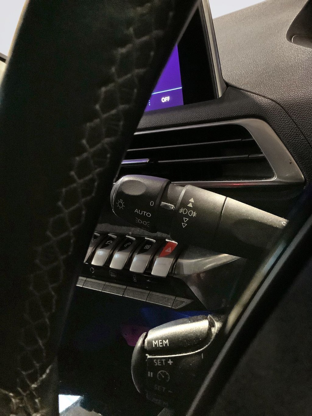 Used Peugeot 5008 2018 for sale - 77614169: Photo 17