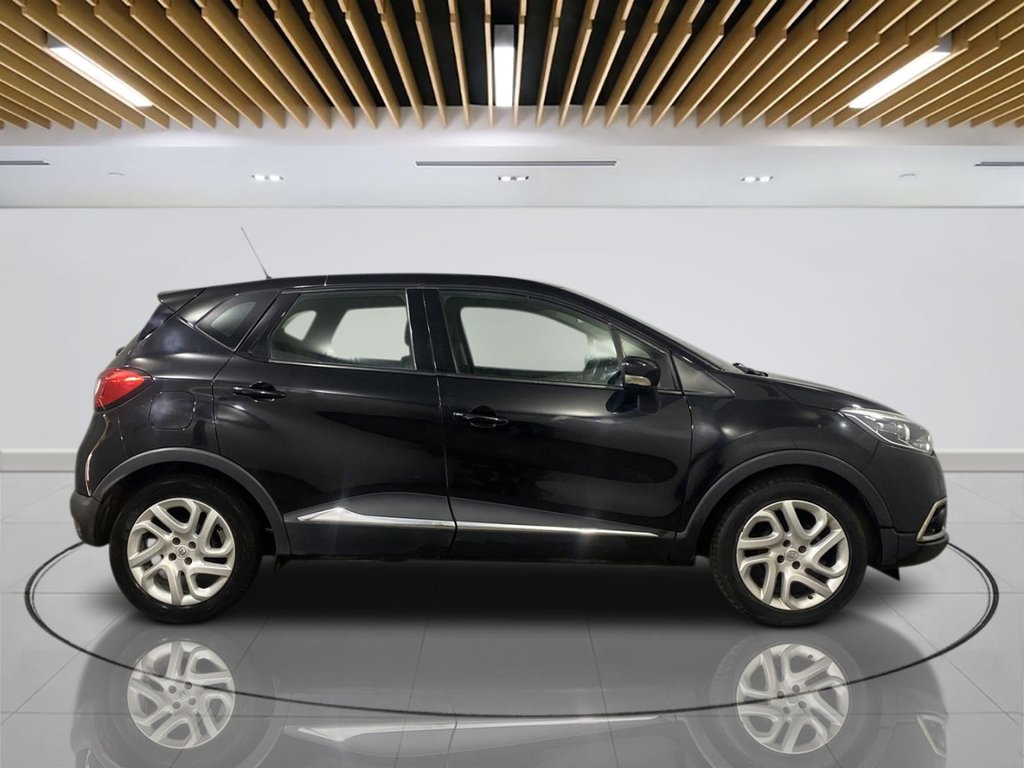 Used Renault Captur 2015 for sale - 77422009: Photo 8