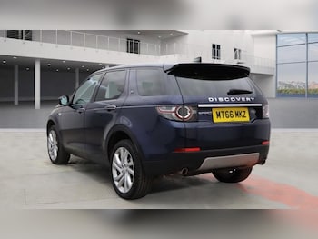Used Land Rover Discovery Sport 2017 for sale - 75727187: Photo