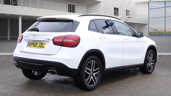 Used Mercedes-Benz GLA 2018 for sale - 76304280: Photo 4