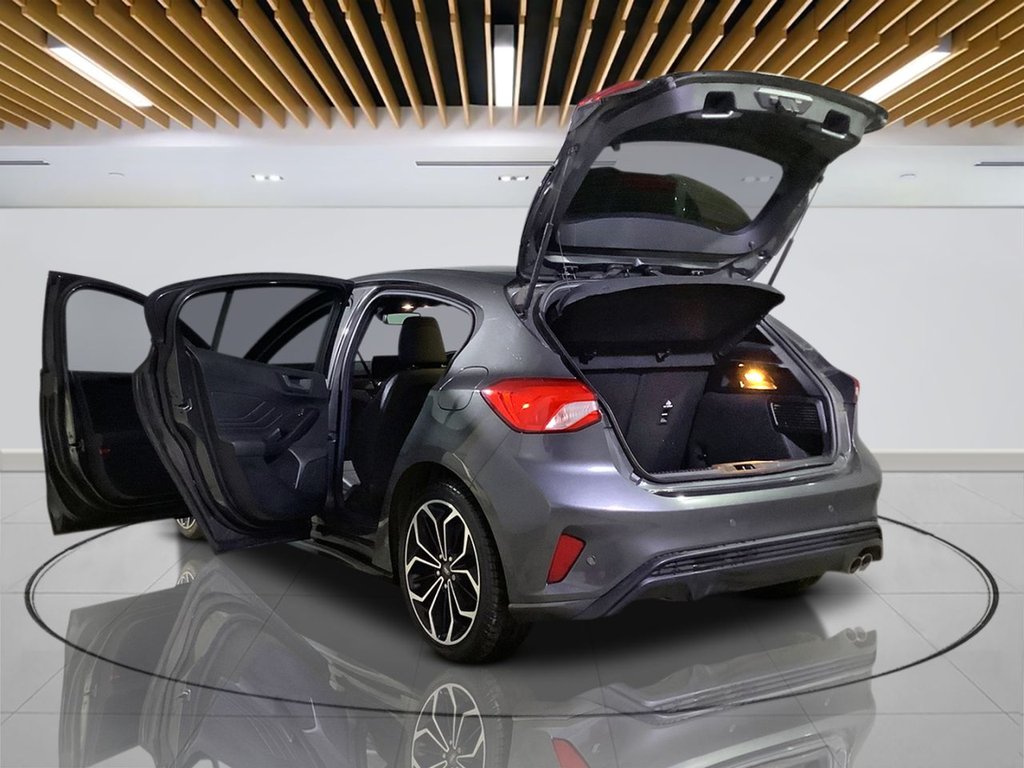 Used Ford Focus 2020 for sale - 76417134: Photo 7