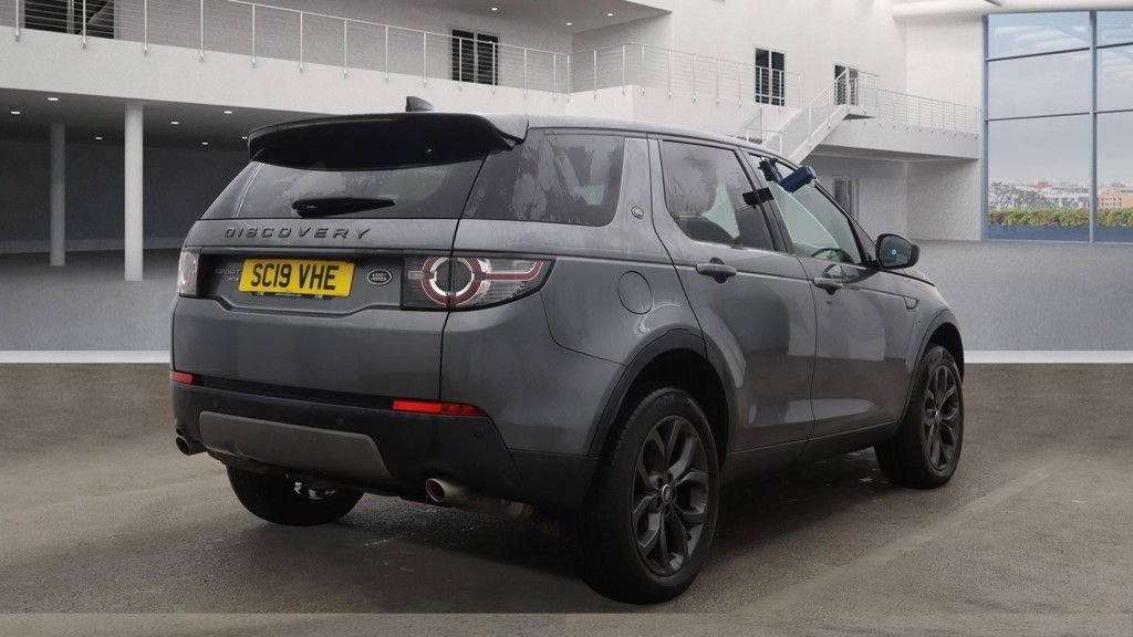 Used Land Rover Discovery Sport 2019 for sale - 76788065: Photo 4