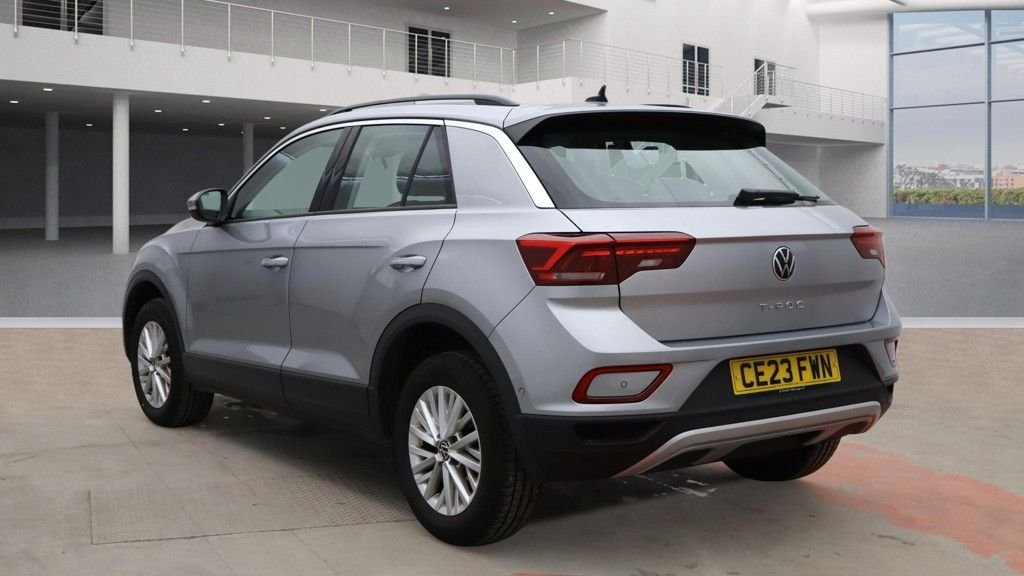 Used Volkswagen T-Roc 2023 for sale - 77313467: Photo 6