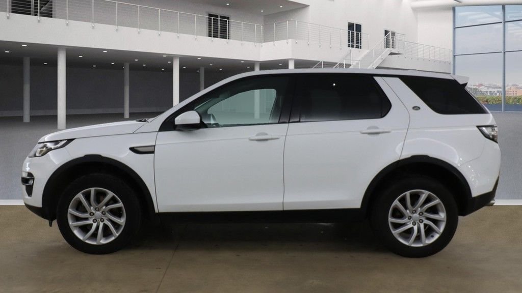 Used Land Rover Discovery Sport 2019 for sale - 76535688: Photo 6