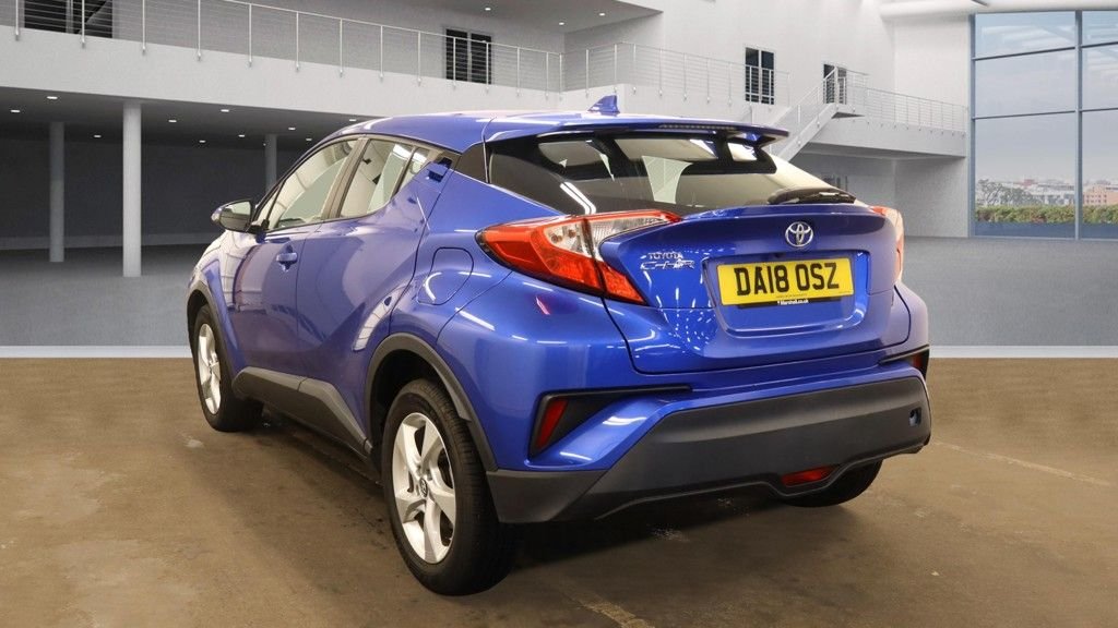 Used Toyota C-HR 2018 for sale - 76430246: Photo 3