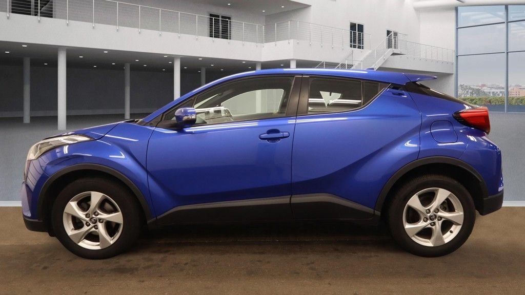 Used Toyota C-HR 2018 for sale - 76430246: Photo 6